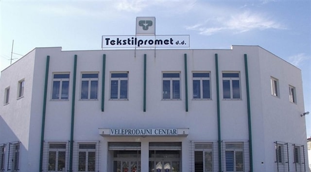 Business building Textile Trade, Split